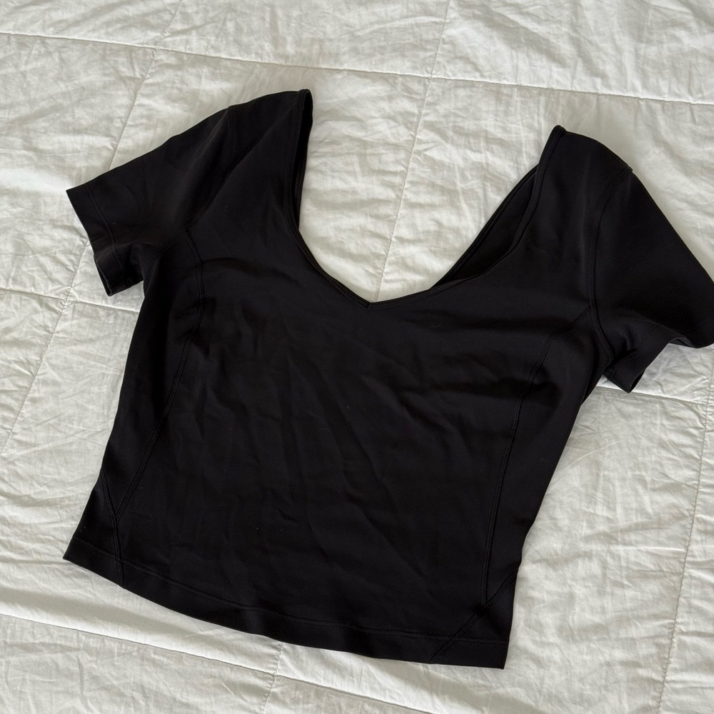 Lululemon Athletica Black Fitted V-Neck Crop T-Shirt